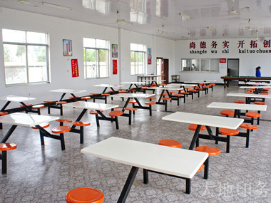 岳陽(yáng)市大地印務(wù)有限公司,岳陽(yáng)大地印務(wù),印刷包裝,食品包裝哪里好