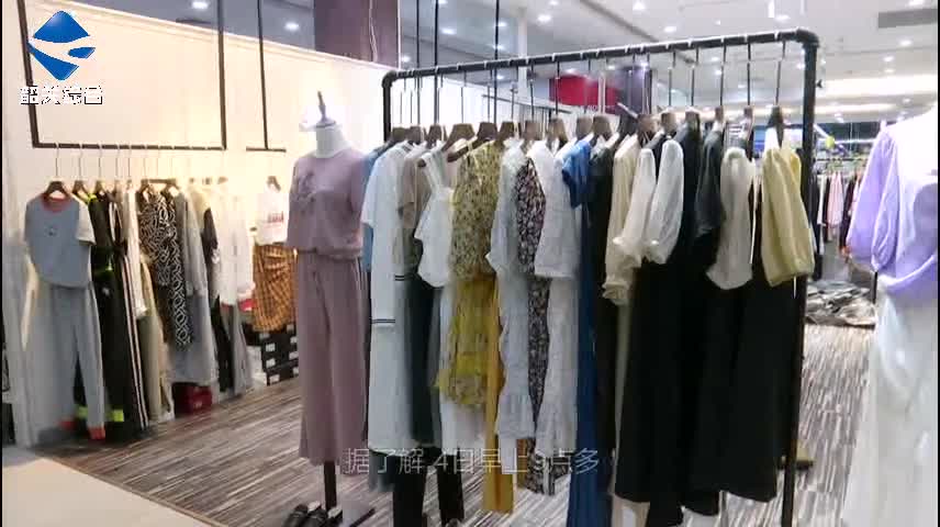 女子帶小孩行竊，沙洲尾多家服裝店“中招”